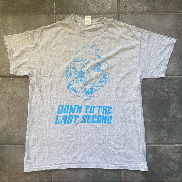 •Mens graphic tee bundle 5 piece• Size L - Picture 9 of 15